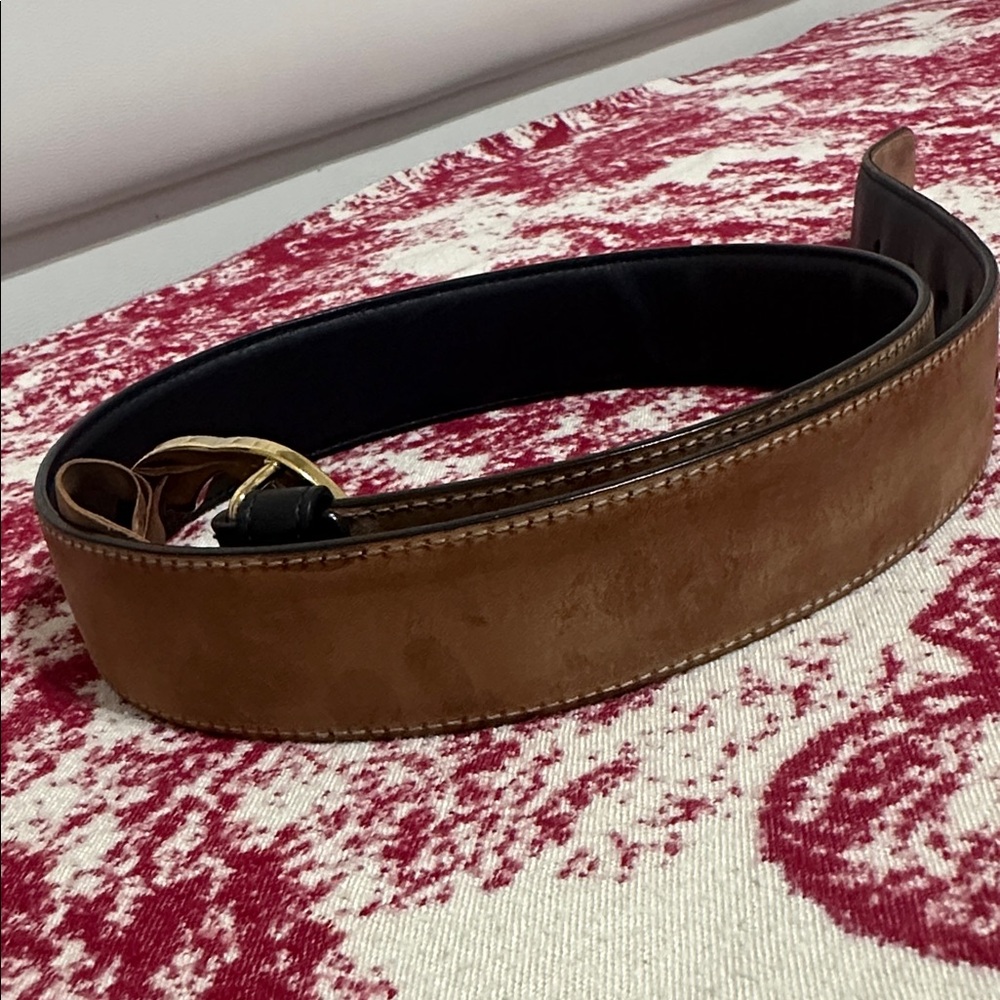 Gucci Black Belt with Gold GG Buckle - Picture 8 of 8
